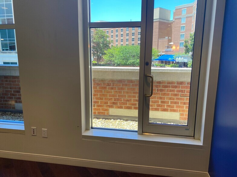 More Photos Of 1727-1729 King St, Alexandria Office For Lease
