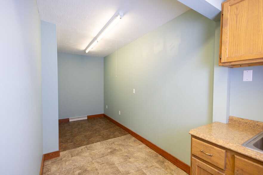 More Photos Of 1009 E 38th St, Erie Storefront Retail Office For Sale