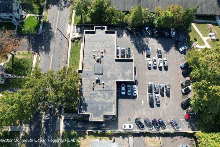 More Photos Of 1314 Park Ave, Plainfield Medical For Sale