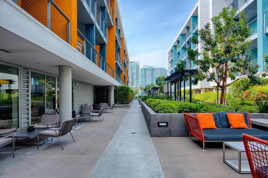 More Photos Of 13488 Maxella Ave, Marina Del Rey Apartments For Lease