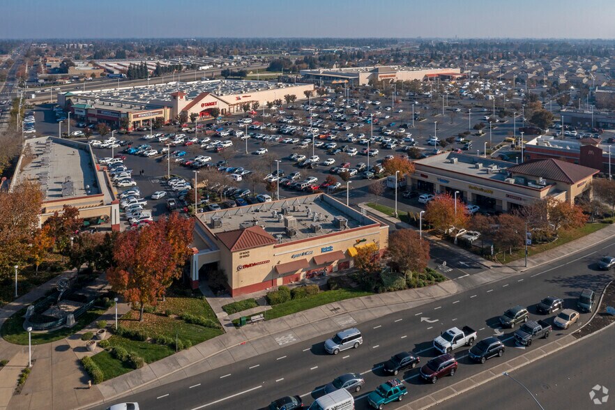 More Photos Of 2800 Countryside Dr, Turlock Unknown For Lease