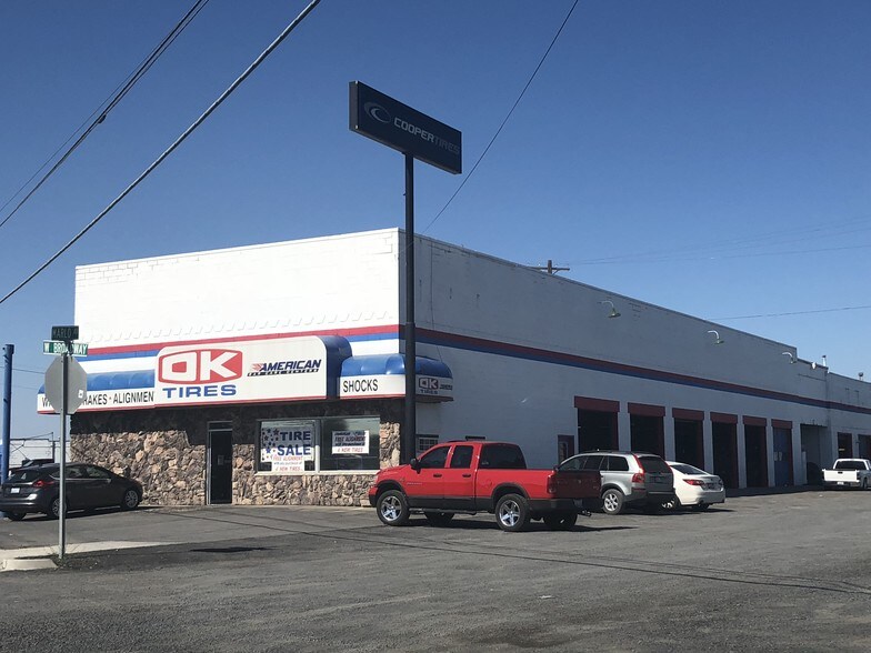 Primary Photo Of 1706 W Broadway Ave, Moses Lake Auto Repair For Sale