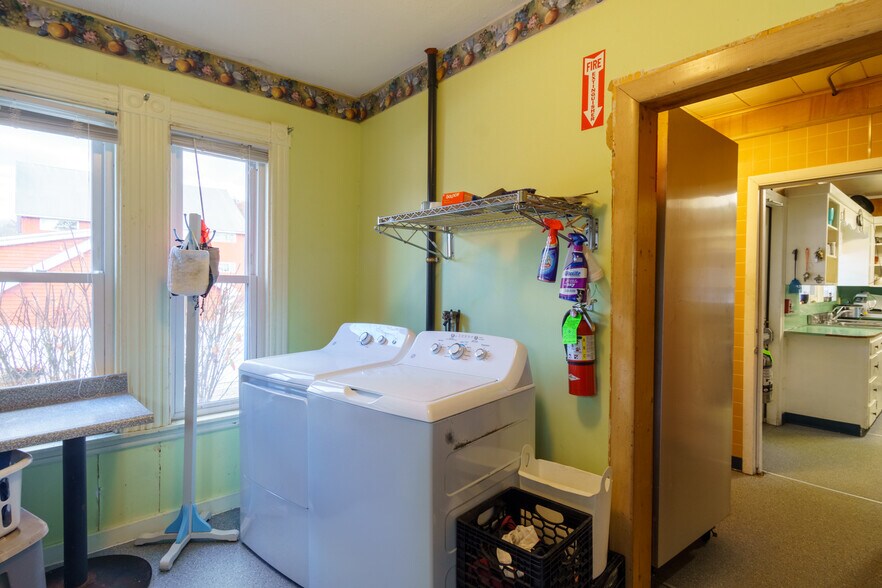 More Photos Of 181 W State St, Granby Storefront Retail Residential For Sale