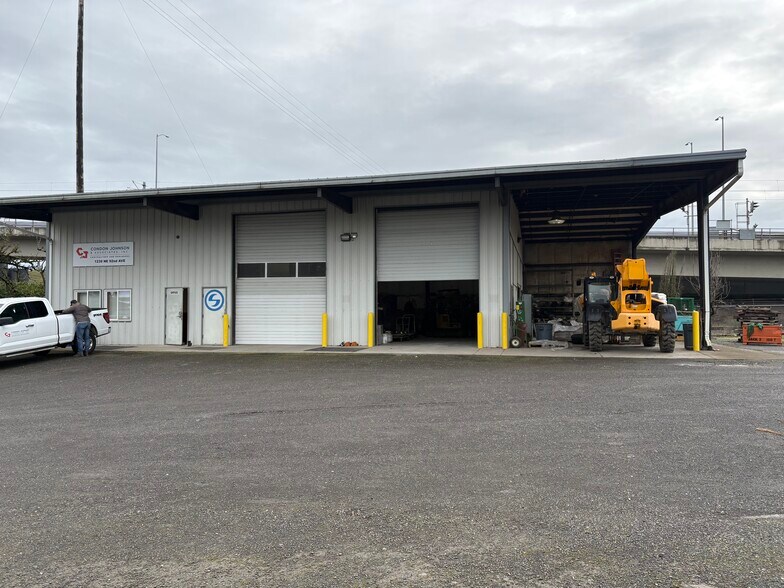 More Photos Of 1239 NE 92nd Ave, Portland Warehouse For Sale