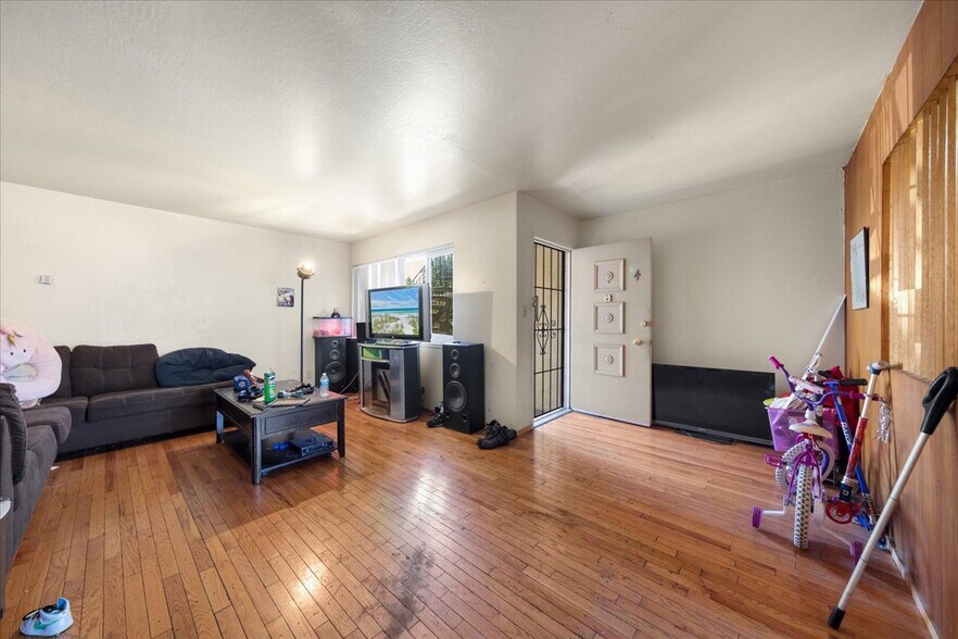 More Photos Of 236 Haas Ave, San Leandro Apartments For Sale