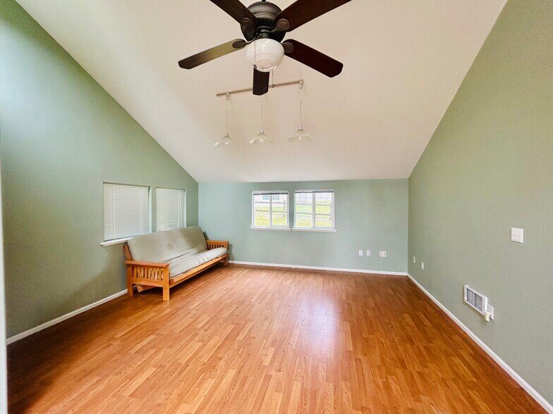 More Photos Of 1190 N Tenmile Lk, Lakeside Trailer Camper Park For Sale