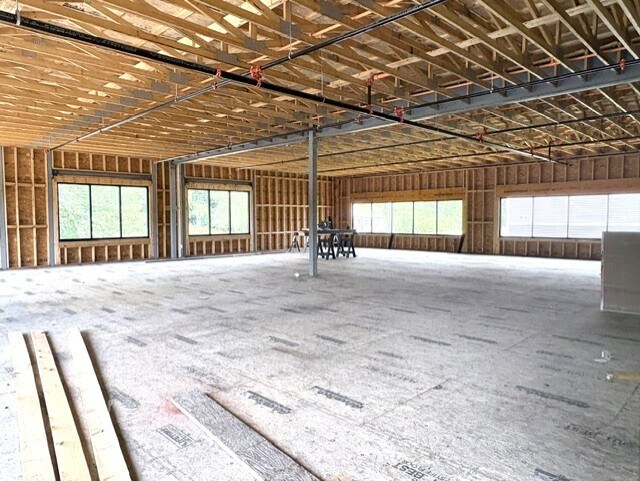 More Photos Of 1385 Hooksett Rd, Hooksett Light Manufacturing For Lease