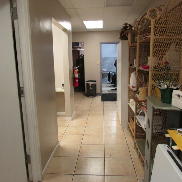 More Photos Of 4694 Free Pike, Dayton Freestanding For Sale