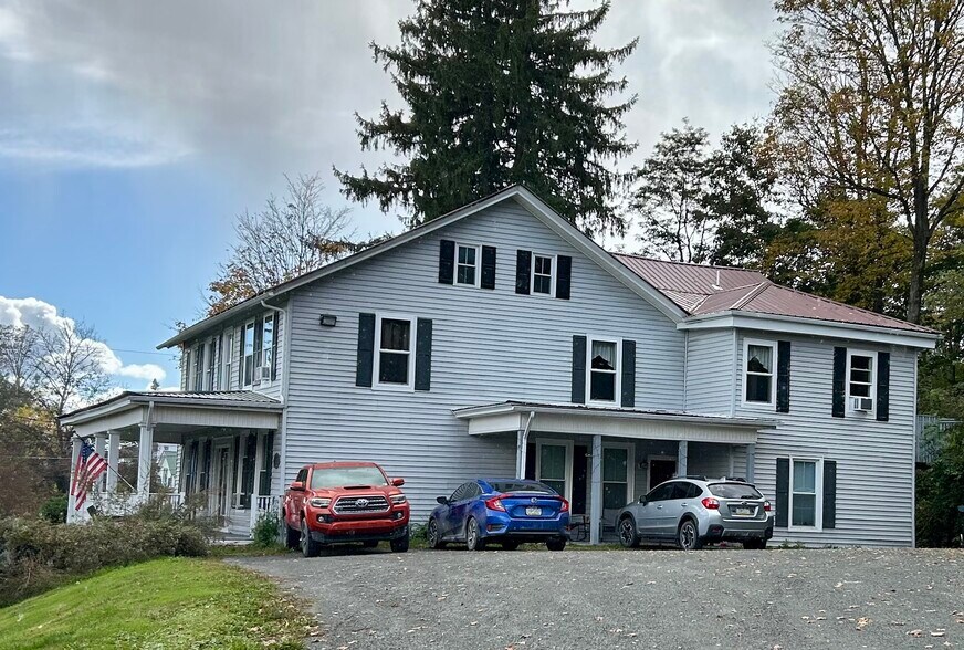 More Photos Of 379 S Main St, Montrose Apartments For Sale