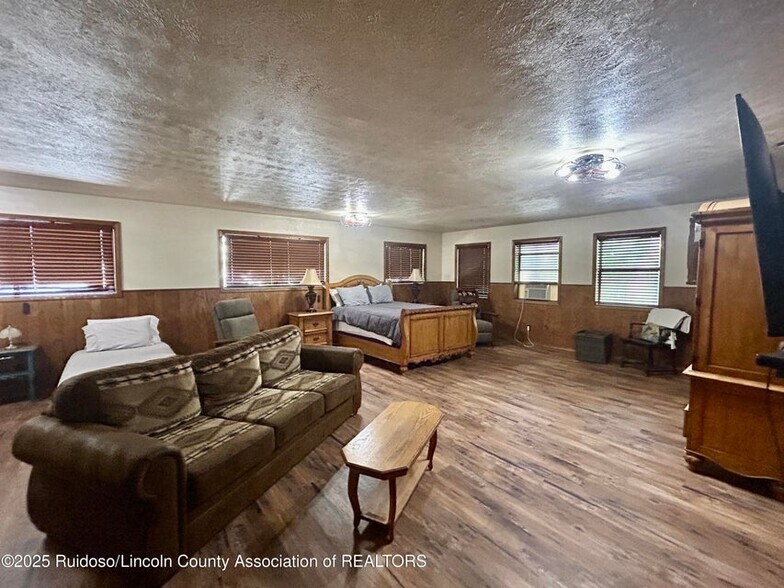 More Photos Of 616 Sudderth Dr, Ruidoso General Retail For Sale