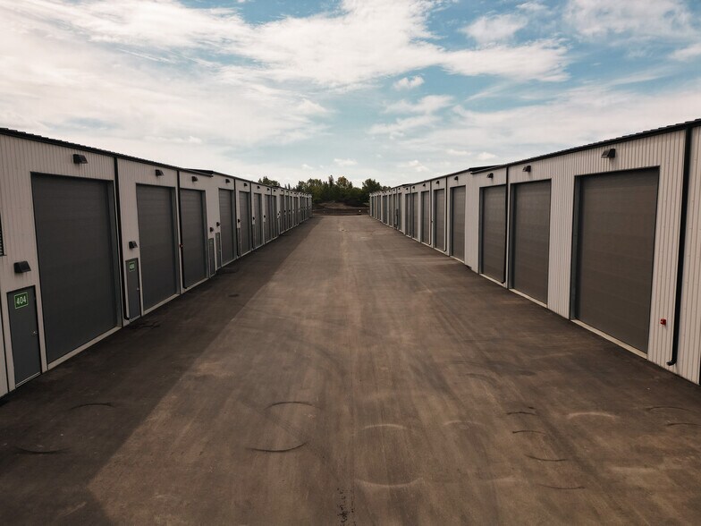 More Photos Of 27201 Township Road 532A, Parkland County Self Storage For Sale