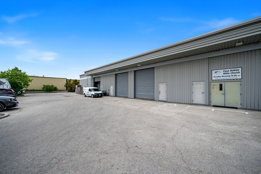 More Photos Of 2200 Golden Hill Rd, Paso Robles Warehouse For Sale