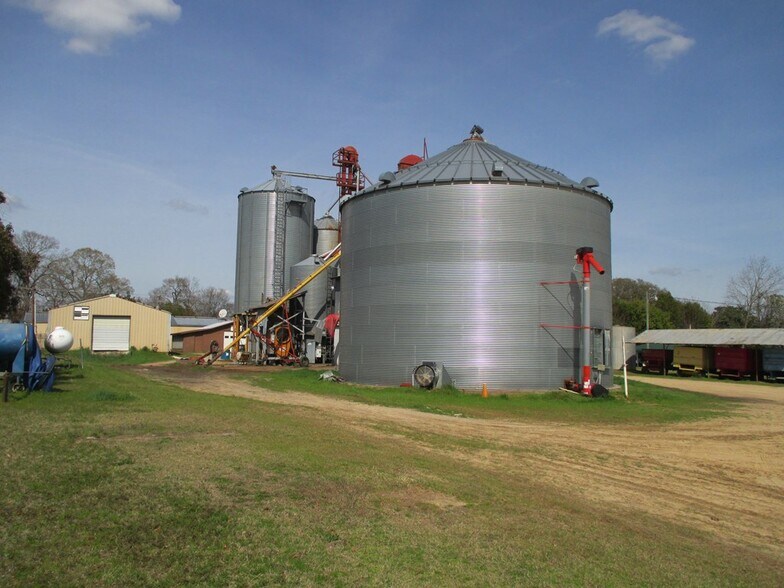 More Photos Of 3970 Camden Hwy hwy, Dalzell Land For Sale