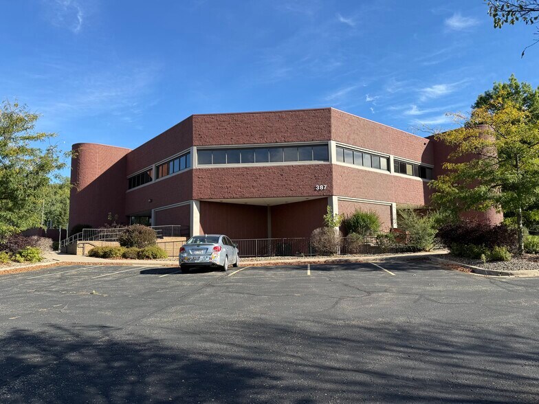 Primary Photo Of 186 County Road U, River Falls Office For Lease