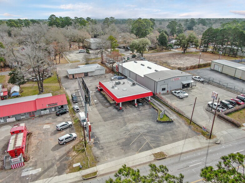 More Photos Of 1612 N Frazier St, Conroe Fast Food For Sale