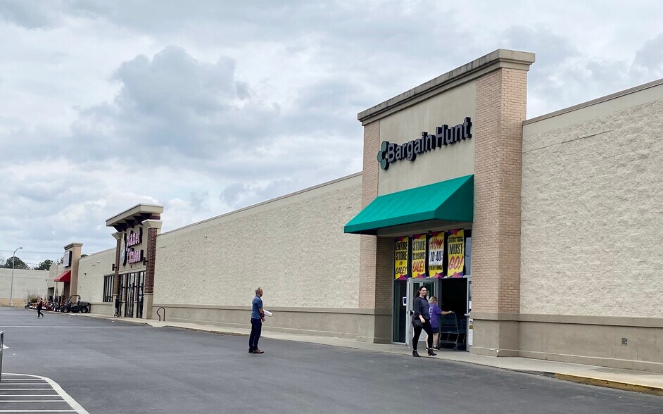 Primary Photo Of 1731 2nd Ave SW, Cullman General Retail For Sale