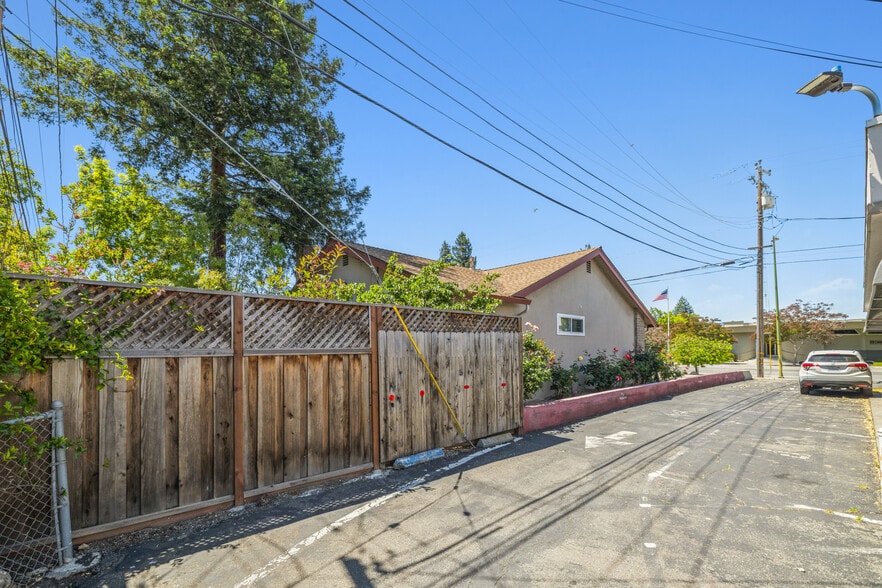 More Photos Of 3076 Union Ave, San Jose Office Residential For Sale