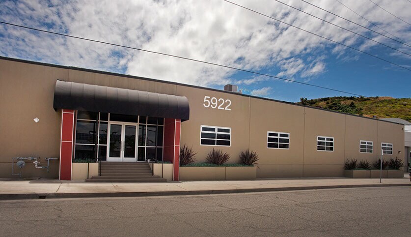 More Photos Of 5916-5922 W Bowcroft St, Los Angeles Manufacturing For Lease