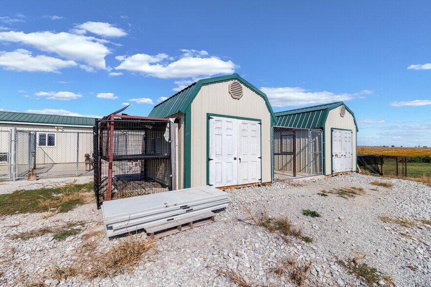 More Photos Of 12646 300th st, Wheeler Specialty For Sale
