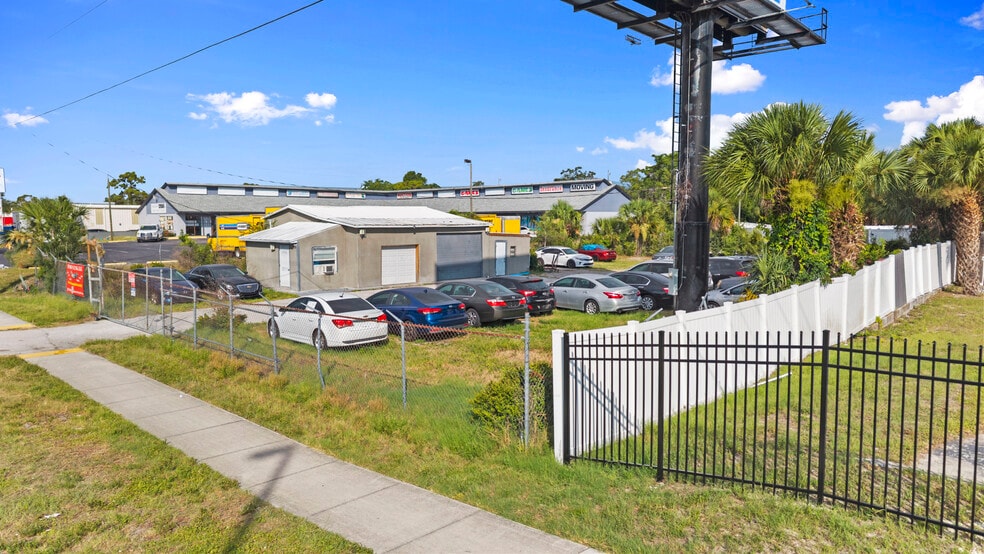 More Photos Of 15217 US Highway 19, Hudson Auto Dealership For Sale