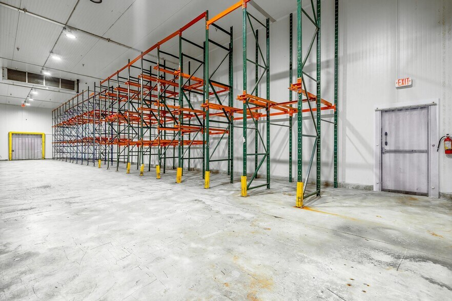 More Photos Of 9665 NW 13th St, Doral Warehouse For Lease