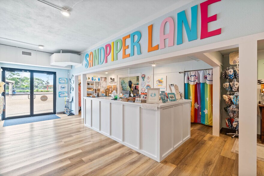 More Photos Of 1700 Highway 35 N, Rockport Storefront Retail Office For Sale