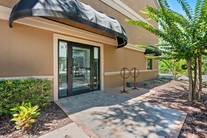 Primary Photo Of 585 Commonwealth Blvd, Port Orange Manufacturing For Sale