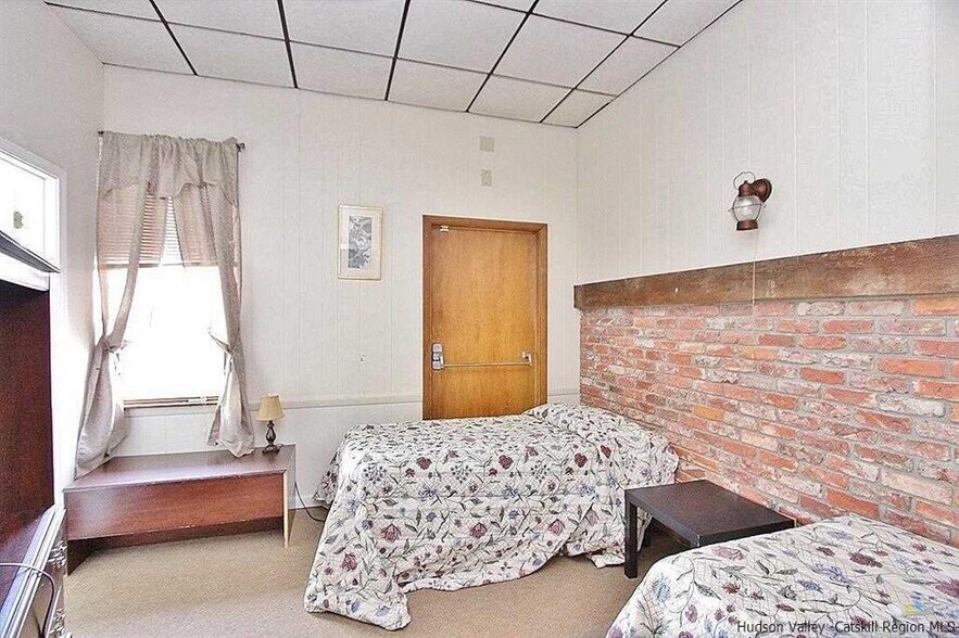 More Photos Of 451 Washington Avenue Ext, Saugerties Hospitality For Sale