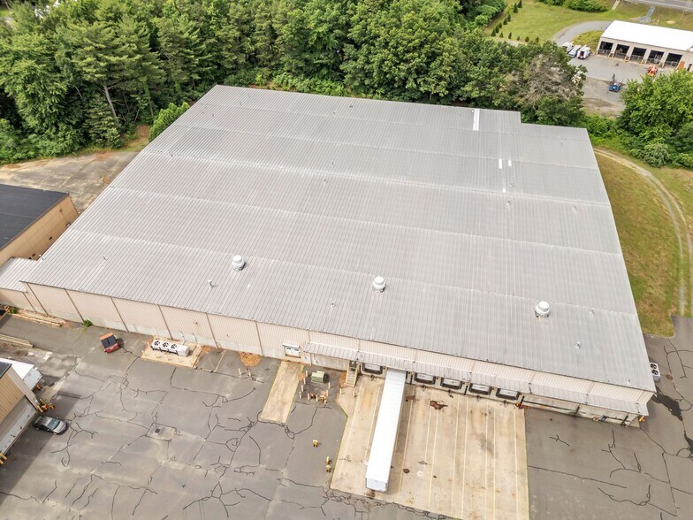 More Photos Of 14 Industrial Dr W, South Deerfield Manufacturing For Lease