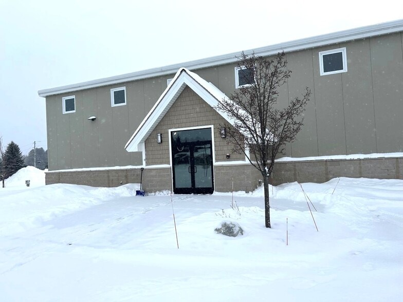 Primary Photo Of 4975 E Traverse Hwy, Traverse City Specialty For Lease