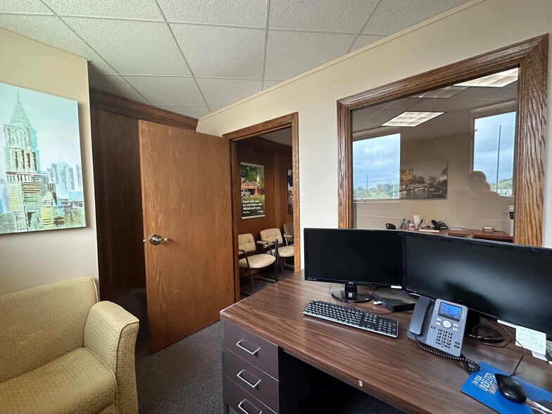 More Photos Of 2900 Plank Rd, Altoona Restaurant For Lease