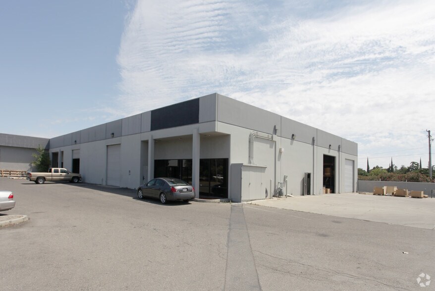 Primary Photo Of 2216 Cedarvale Dr, Ceres Warehouse For Lease