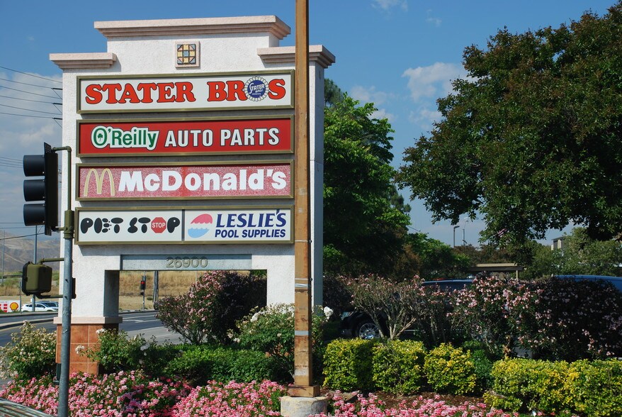 More Photos Of 26850-26870 Sierra Hwy, Santa Clarita Unknown For Lease