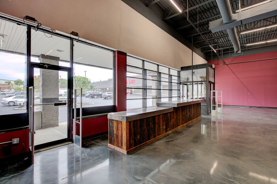 More Photos Of 75-81 Vandenburgh Ave, Troy General Retail For Lease