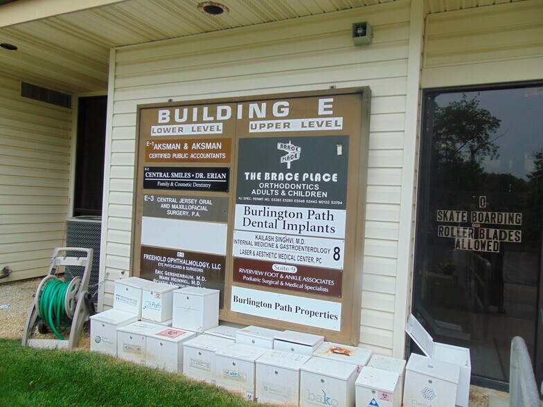 More Photos Of 509 Stillwells Corner Rd, Freehold Medical For Lease