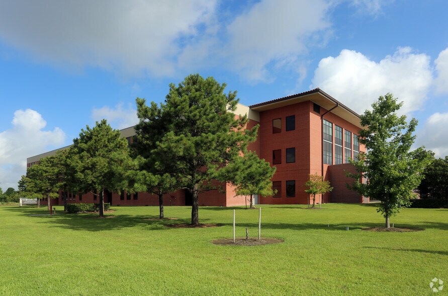More Photos Of 750 Westgreen Blvd, Katy Medical For Lease