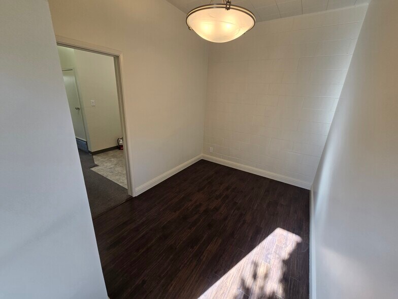 More Photos Of 190 W 25th Ave, San Mateo Storefront Retail Office For Lease