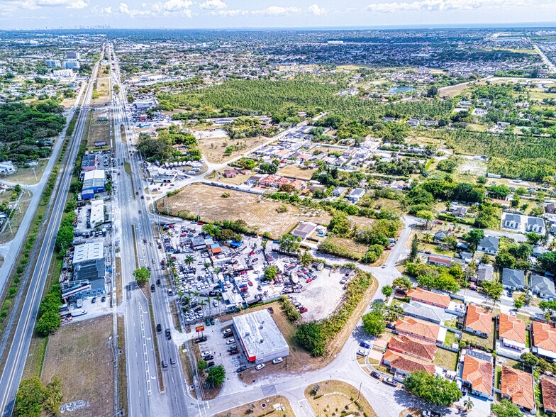 More Photos Of 22825 S Dixie Hwy, Miami Freestanding For Lease