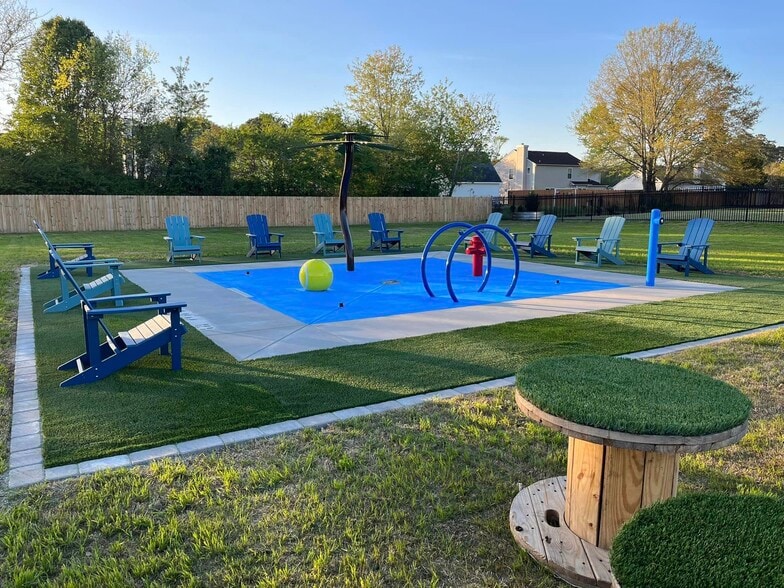 More Photos Of 2413 London Bridge Rd, Virginia Beach Freestanding For Sale