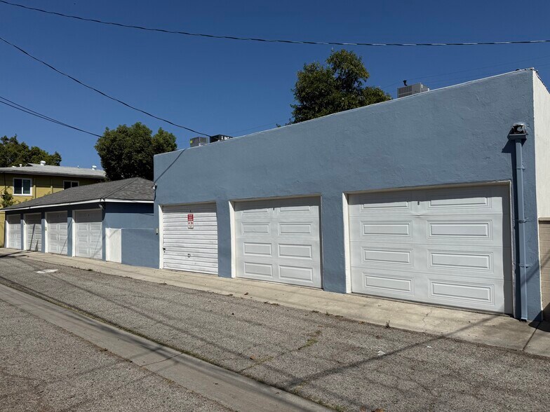 More Photos Of 5005 Cahuenga Blvd, North Hollywood Apartments For Sale