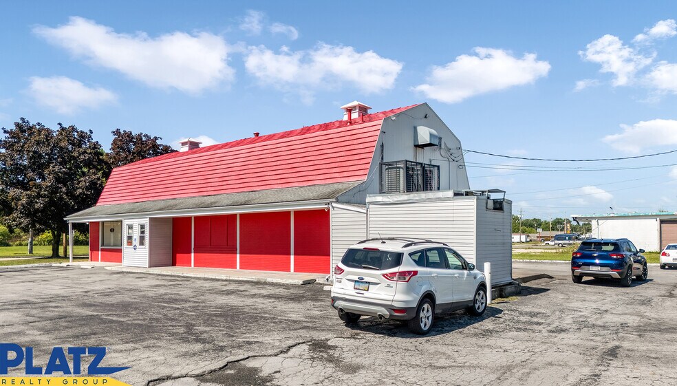 More Photos Of 2600 W Market St, Warren Restaurant For Sale