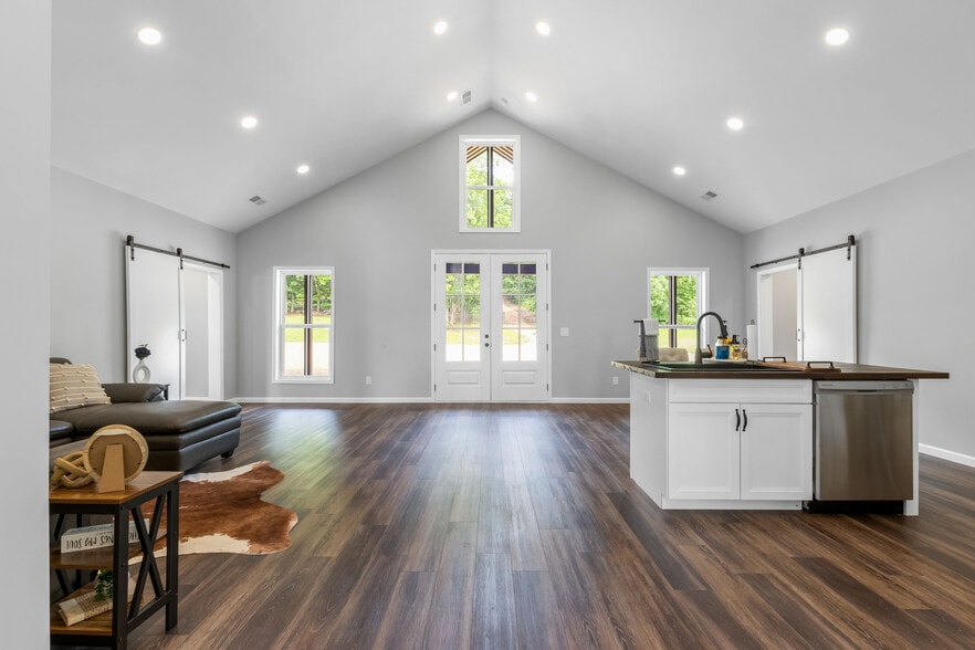 More Photos Of 1049 Oregon Rd, Lascassas Specialty For Sale