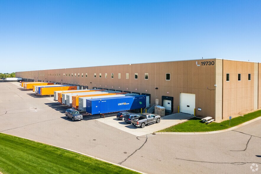 More Photos Of 19730 S Diamond Lake Rd, Rogers Distribution For Lease