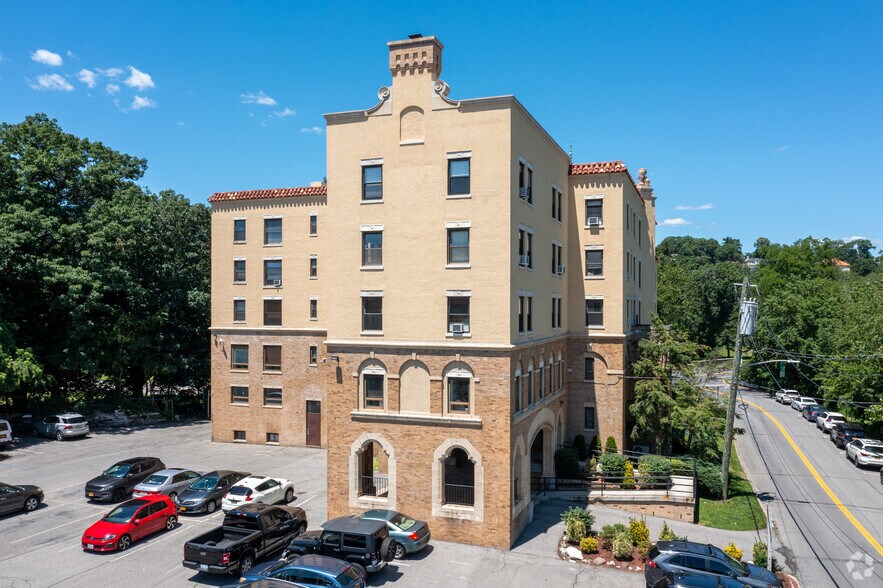 More Photos Of 1 Elm St, Tuckahoe Office For Sale