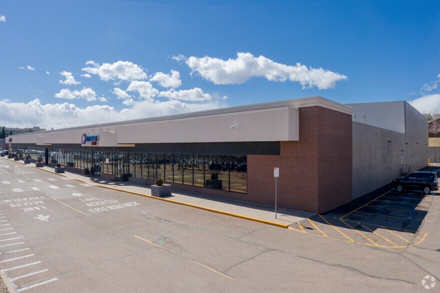 More Photos Of 12039 W Alameda Pky, Lakewood Freestanding For Lease
