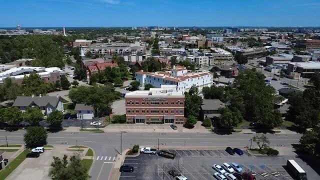 More Photos Of 1226 N Shartel Ave, Oklahoma City Medical For Sale