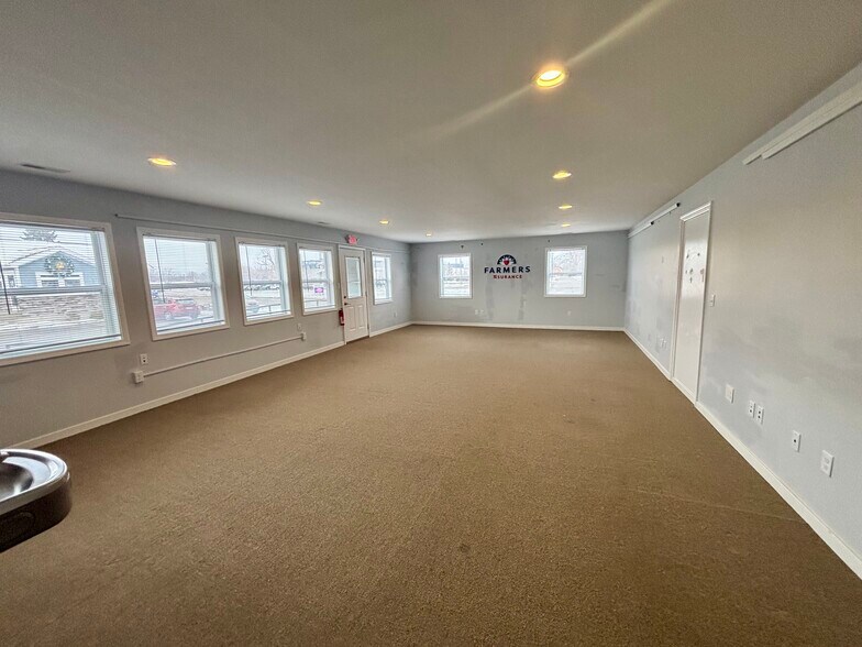 More Photos Of 1465 S Main St, Eaton Rapids Medical For Lease