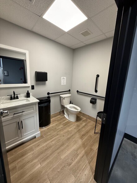 More Photos Of 128 Highway 79, Marlboro Freestanding For Lease