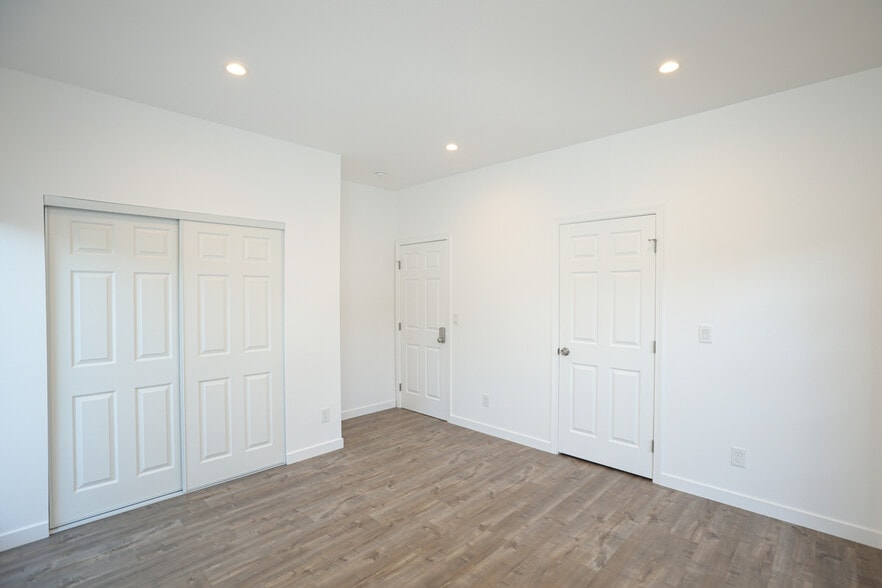 More Photos Of 456 N Batavia St, Orange Apartments For Sale