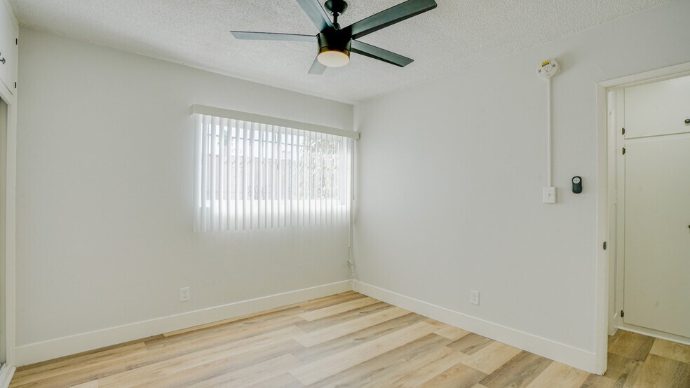 More Photos Of 8419-8425 S Western Ave, Los Angeles Apartments For Sale